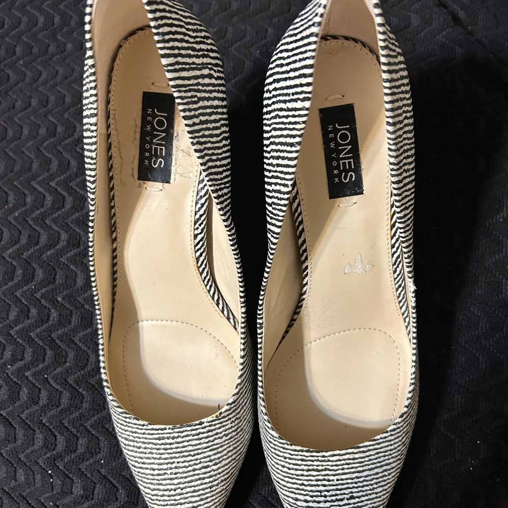 Jones New York Black and White Patterned Heels